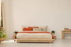 LUR cama tatami con mesitas 160