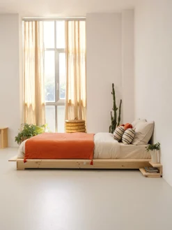 LUR cama tatami con mesitas 160